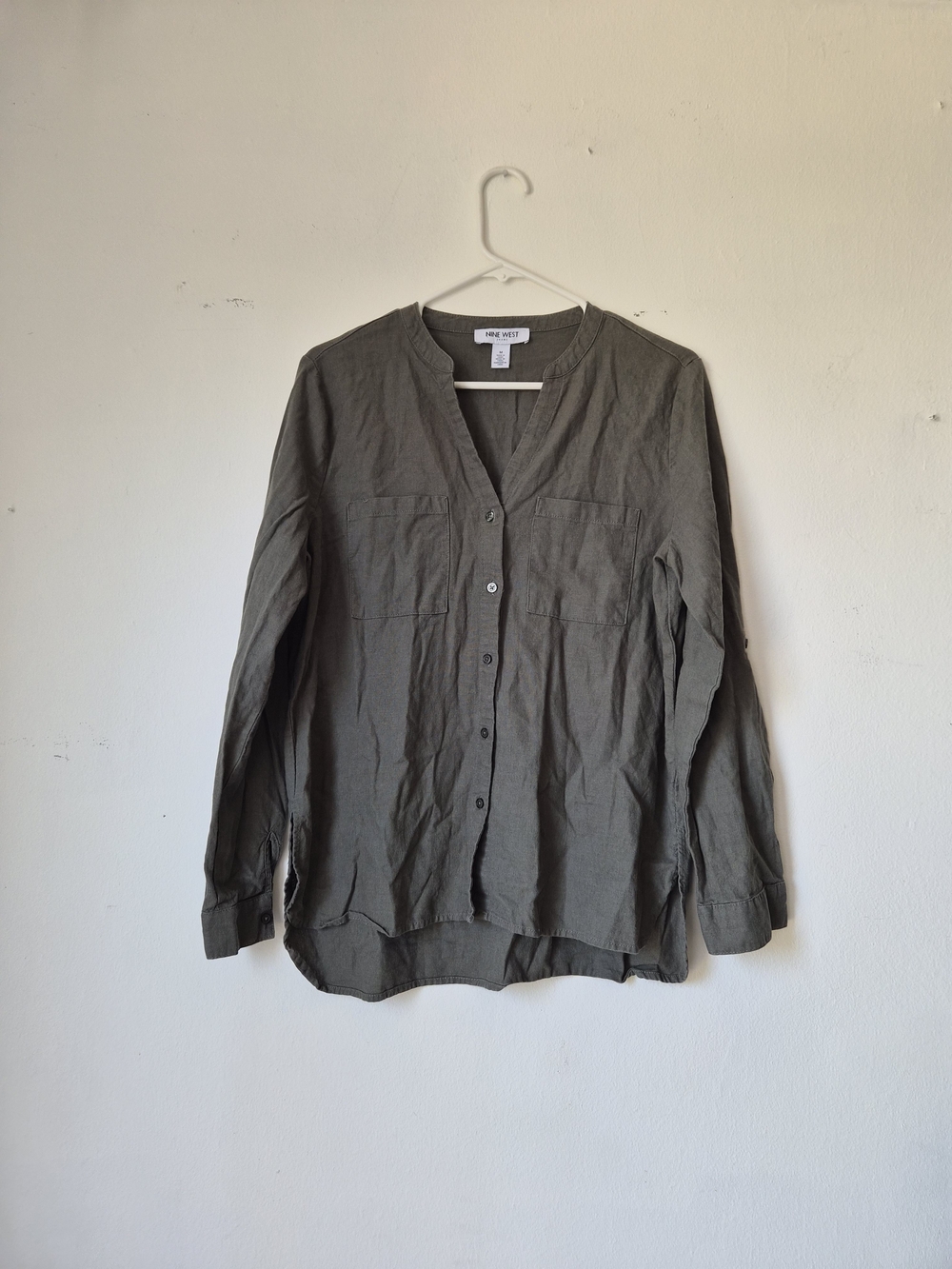 Nine West Olive Green Long-Sleeve Button-Down Shirt